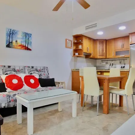 Apartamento En La Carihuela A 1 Minuto De La Playa *